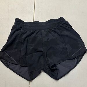 Lululemon Hotty Hot shorts